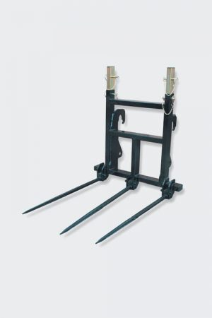 Fork with hinged needles